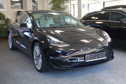 Tesla Model 3 96.000 km 19.999 &euro; Nürnberg 90451