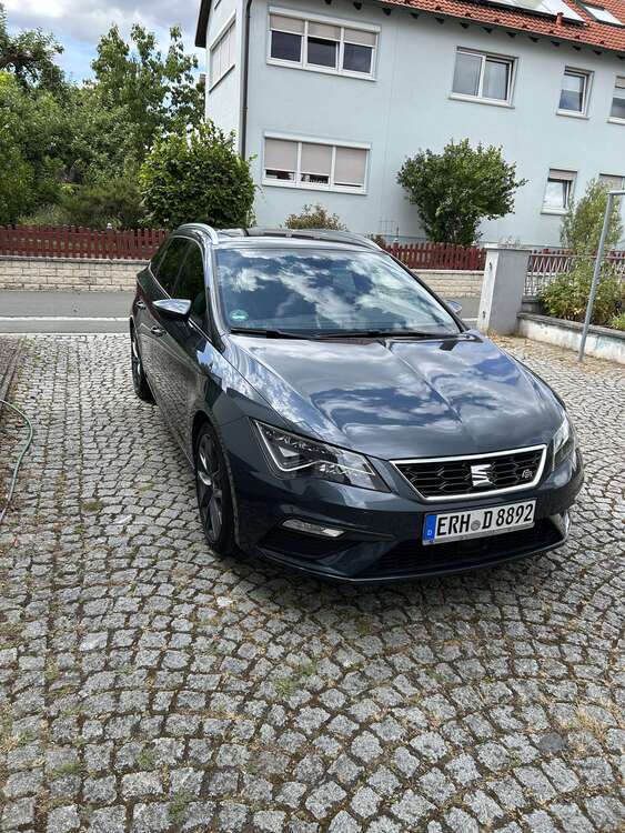Seat Leon 60.000 km 19.500 € Höchstadt 91315
