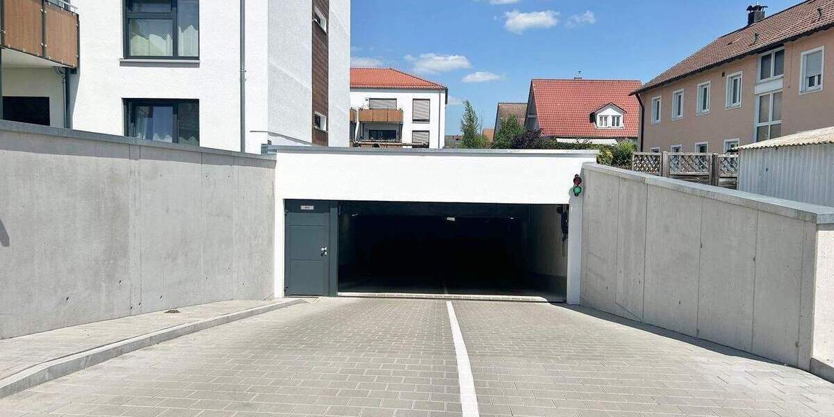 ***LIEBLINGSPLATZ*** SONNIGE 4 ZIMMER WOHNUNG MIT EINBAUKÜCHE UND BALKON 4 zimmer