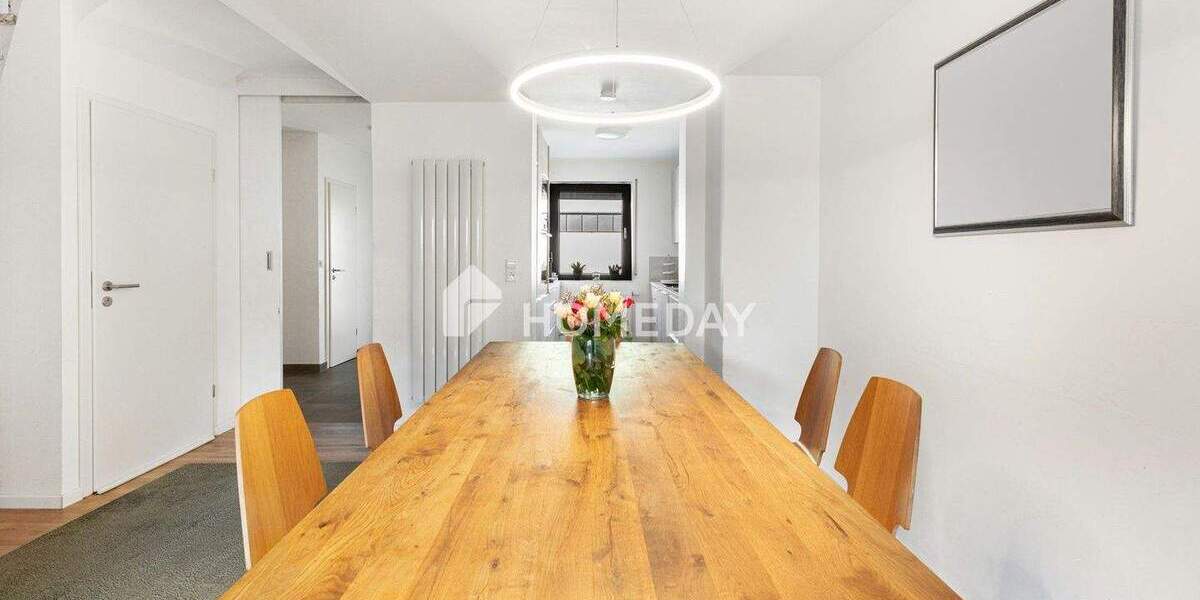 Reihenmittelhaus Erlangen Bruck - 7 Zimmer, 138 m&sup2;, 645.000&euro; | Angebot:25688306