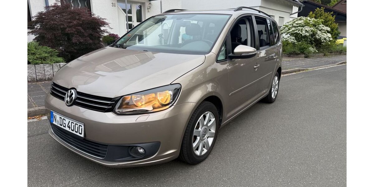 VW Touran 161.250 km 8.480 &euro; Nürnberg 90453