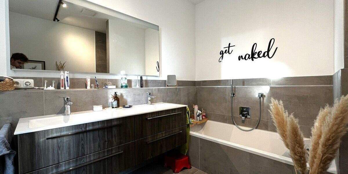 Etagenwohnung Neuendettelsau - 3 Zimmer, 98 m&sup2;, 359.000&euro; | Angebot:24634749