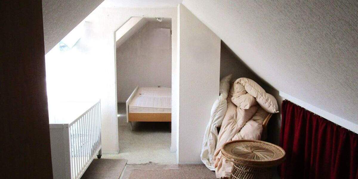 Einfamilienhaus Nürnberg Moorenbrunn - 5 Zimmer, 131 m&sup2;, 420.000&euro; | Angebot:25802239