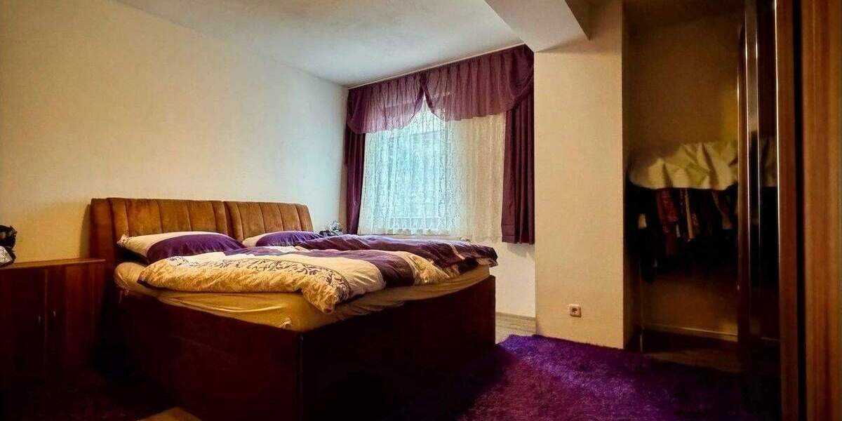 Etagenwohnung Fürth Dambach - 6 Zimmer, 158 m&sup2;, 399.000&euro; | Angebot:25671105