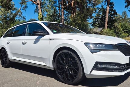 Skoda Superb 167.000 km 28.500 &euro; Erlangen 91056