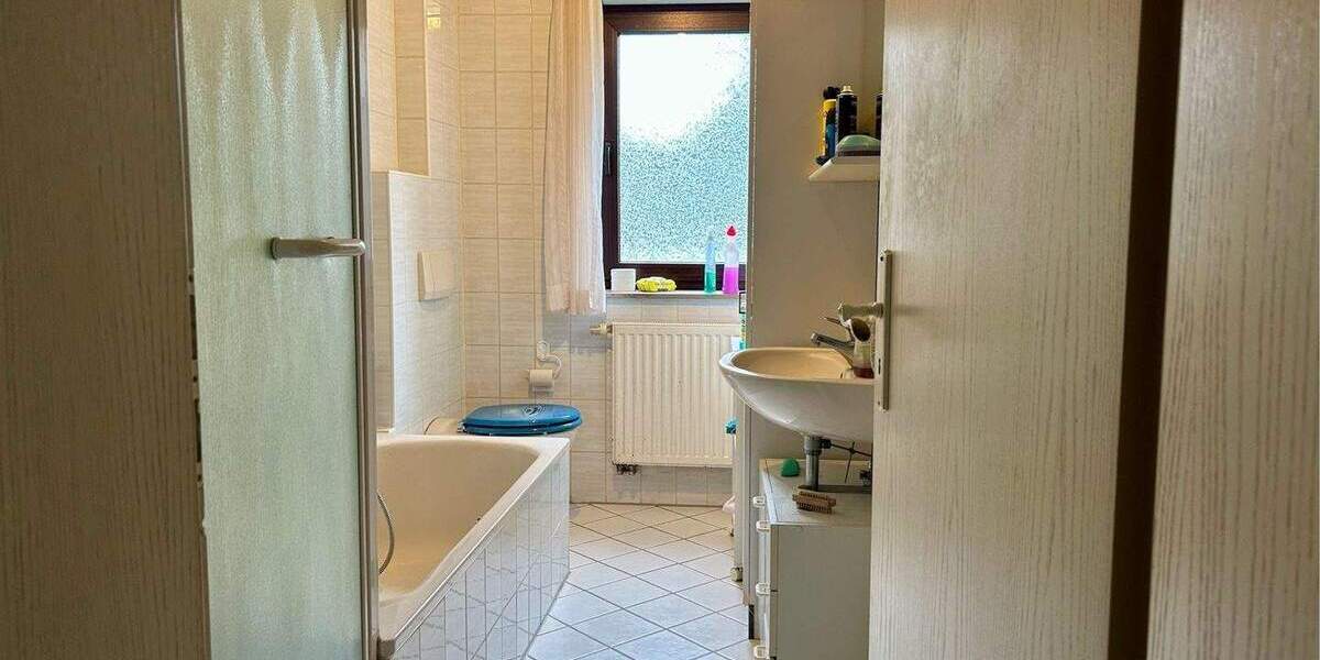 Mehrfamilienhaus, Wohnhaus Großenseebach - 7 Zimmer, 234 m&sup2;, 695.000&euro; | Angebot:25677860