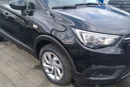 Opel Crossland (X) 146.000 km 9.990 &euro; Nürnberg 90439