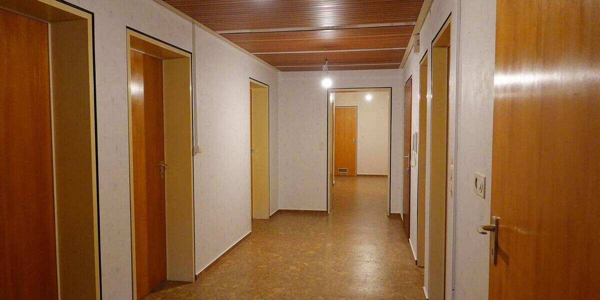 Etagenwohnung Spardorf - 5 Zimmer, 128 m&sup2;, 360.000&euro; | Angebot:26730958