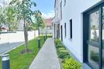 ***LIEBLINGSPLATZ*** SONNIGE 2 Zimmer Wohnung MIT EINBAUKÜCHE TERRASSE UND GARTENANTEIL