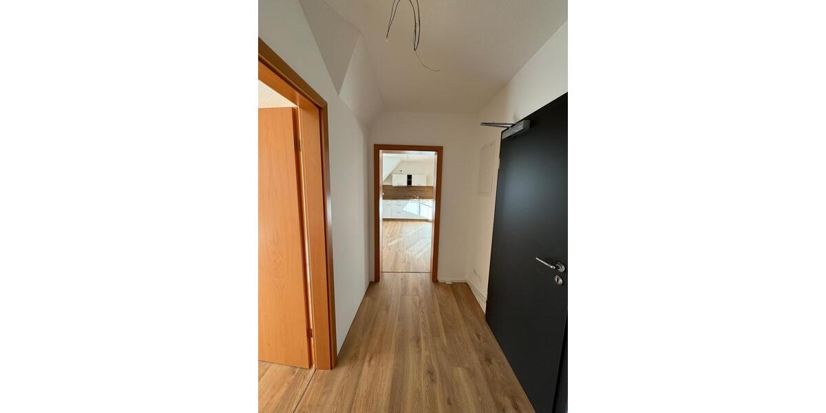Etagenwohnung Langensendelbach - 2 Zimmer, 65 m&sup2;, 750&euro; | Angebot:27609836