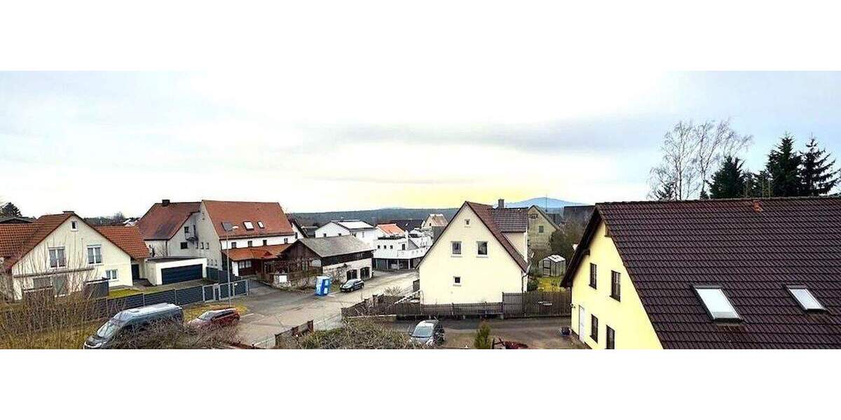 Doppelhaushälfte Lauf Heuchling - 8 Zimmer, 180 m&sup2;, 385.000&euro; | Angebot:25713719