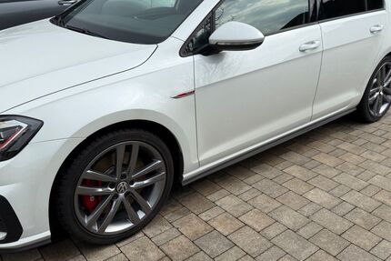 VW Golf 66.000 km 22.999 &euro; Obermichelbach 90587