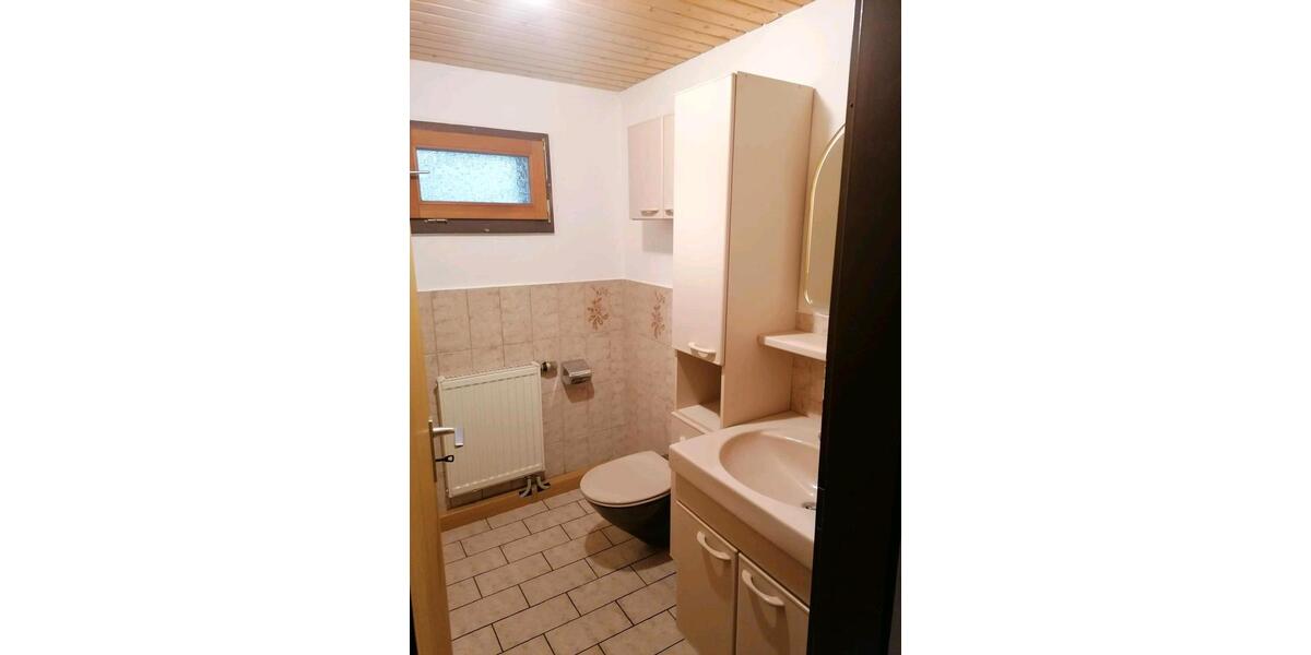 Einfamilienhaus Neuendettelsau - 5 Zimmer, 121 m&sup2;, 1.200&euro; | Angebot:24849175