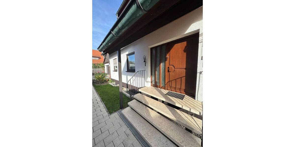 Charmantes Zweifamilienhaus, in begehrter, ruhiger Lage von Fürth Dambach 1 zimmer