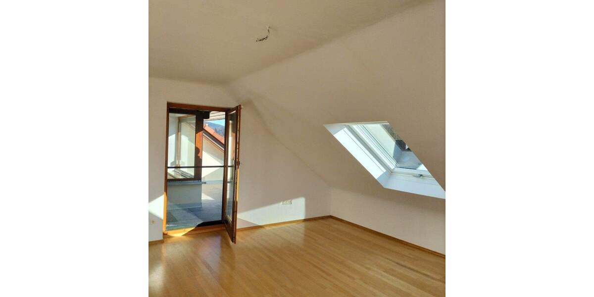 Etagenwohnung Hersbruck Altensittenbach - 3 Zimmer, 111 m&sup2;, 1.110&euro; | Angebot:25706193