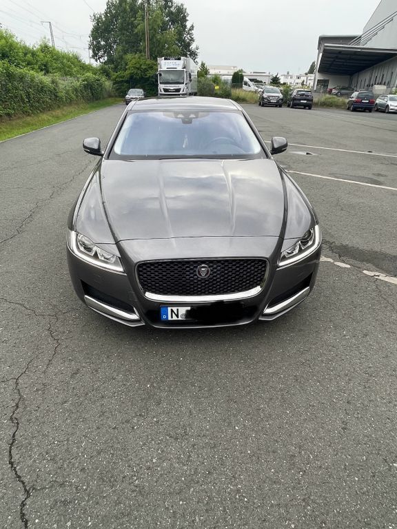 Jaguar XF 168.000 km 14.300 € Nurnberg 90478