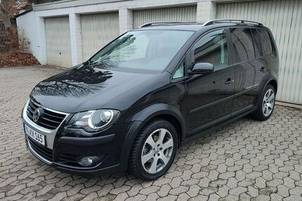 VW Touran 220.000 km 7.950 &euro; Nürnberg 90441