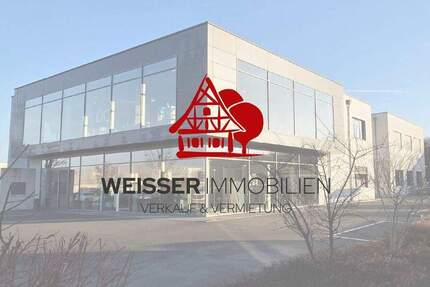 Firmenstandort Fürth - Separater Büro-Besprechungsraum & helle Arbeitsplätze zimmer