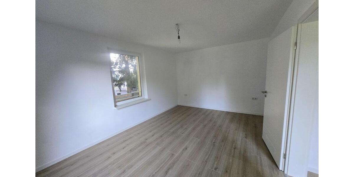 Renovierte 2-Zimmer Wohnung mit Einbauküche in guter Lage 2 zimmer