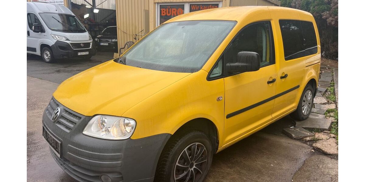 VW Caddy 248.000 km 1.950 &euro; Fürth 90765
