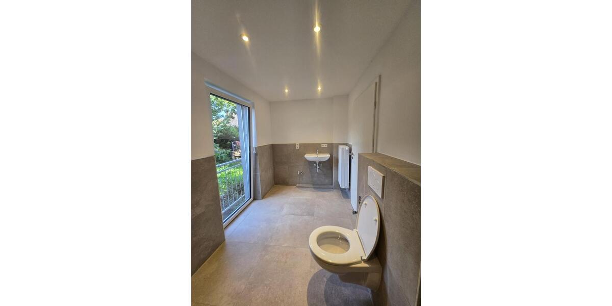 Renovierte 2-Zimmer Wohnung mit Einbauküche in guter Lage 2 zimmer