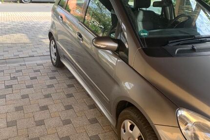 Mercedes-Benz B 200 135.000 km 4.999 € Adelsdorf 91325
