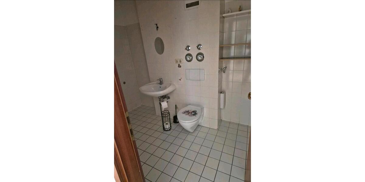 Dachgeschoßwohnung Petersaurach - 3.5 Zimmer, 100 m&sup2;, 960&euro; | Angebot:24820412