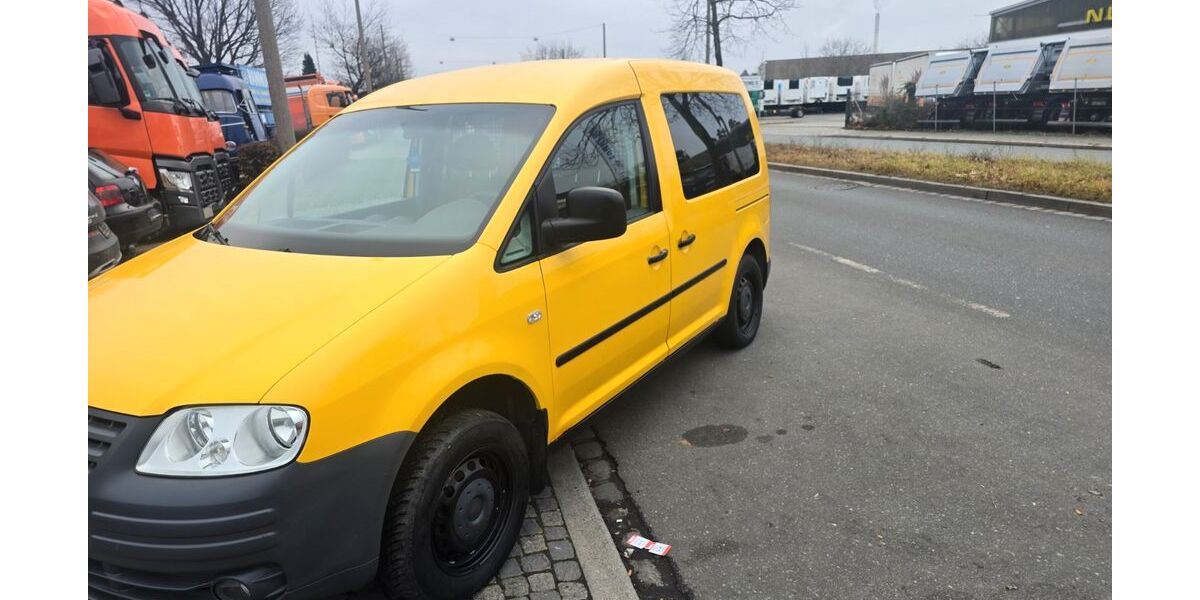 VW Caddy 213.000 km 2.950 &euro; Nürnberg 90431