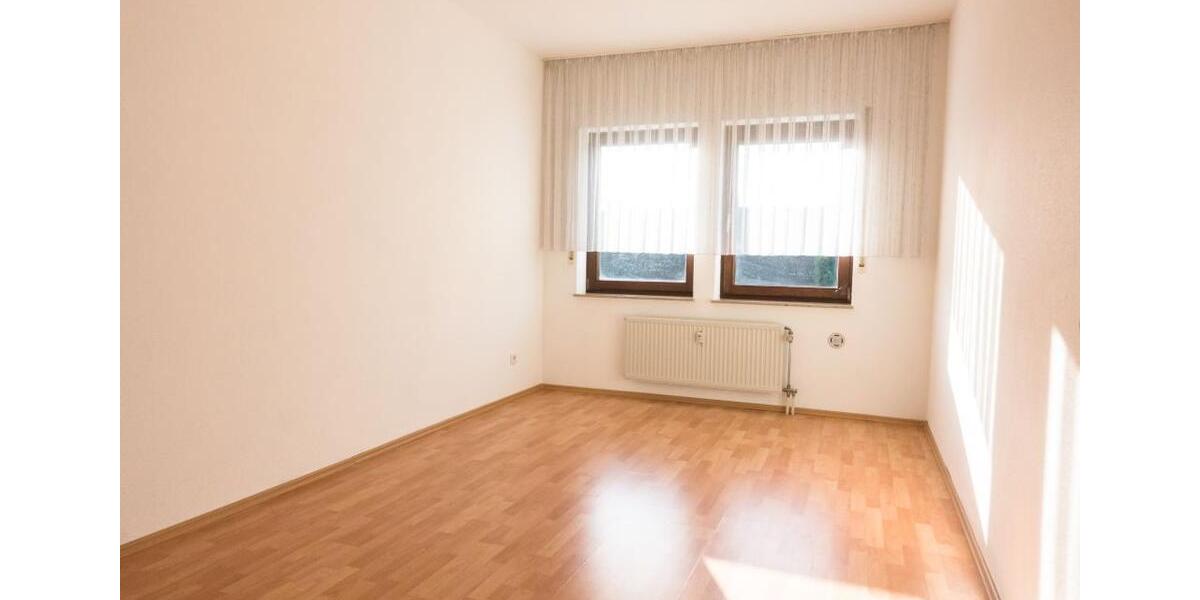 Etagenwohnung Nürnberg Schnepfenreuth - 3 Zimmer, 86 m&sup2;, 1.190&euro; | Angebot:27612418
