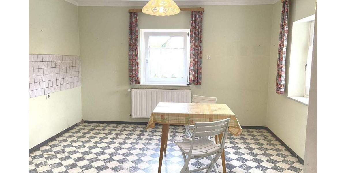 Einfamilienhaus Roßtal Weitersdorf - 9 Zimmer, 187 m&sup2;, 349.000&euro; | Angebot:25211193