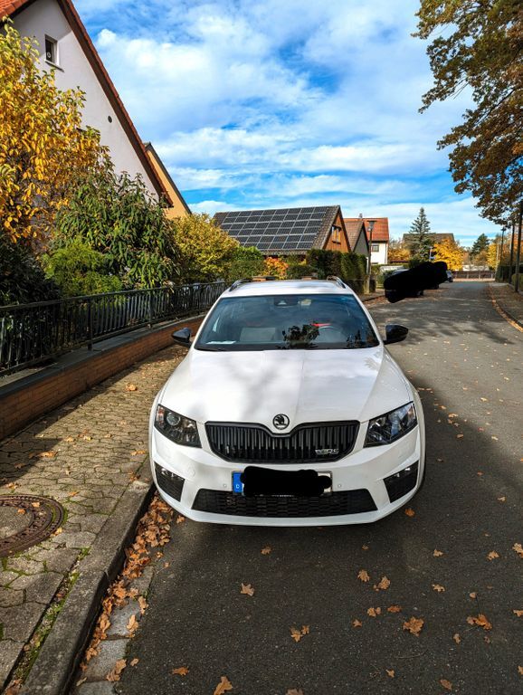 Skoda Octavia 140.000 km 15.400 € Nürnberg 90403