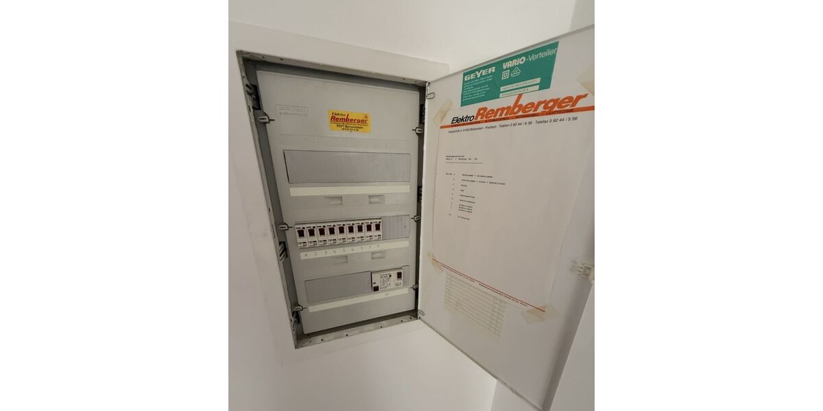 Lichtdurchflutete 3-Zimmer-Dachgeschosswohnung mit Südwestbalkon in Schwand - 3- Schwandstetten Schwand | Angebot:27621624