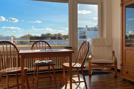 Helle 4-Zimmer Wohnung für WG zu vermieten . Einzelzimmer ab: 4 zimmer