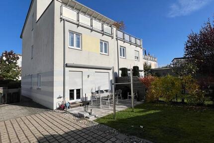 Schöne 5-Zimmer-Doppelhaushälfte in Nürnberg Worzeldorf zimmer