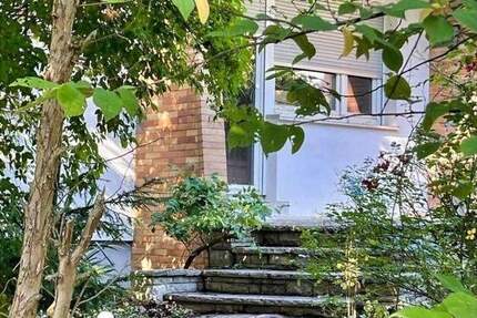 Haus Zirndorf - 3 Zimmer, 124 m&sup2;, 569.000&euro; | Angebot:25732130