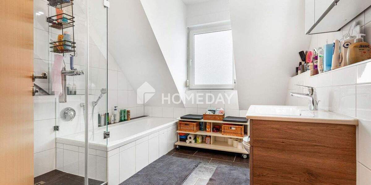 Doppelhaushälfte Erlangen Büchenbach - 8 Zimmer, 111 m&sup2;, 735.000&euro; | Angebot:25737636