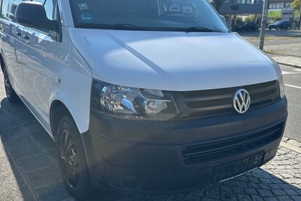 VW T5 Transporter 243.000 km 7.999 &euro; Nürnberg 90482