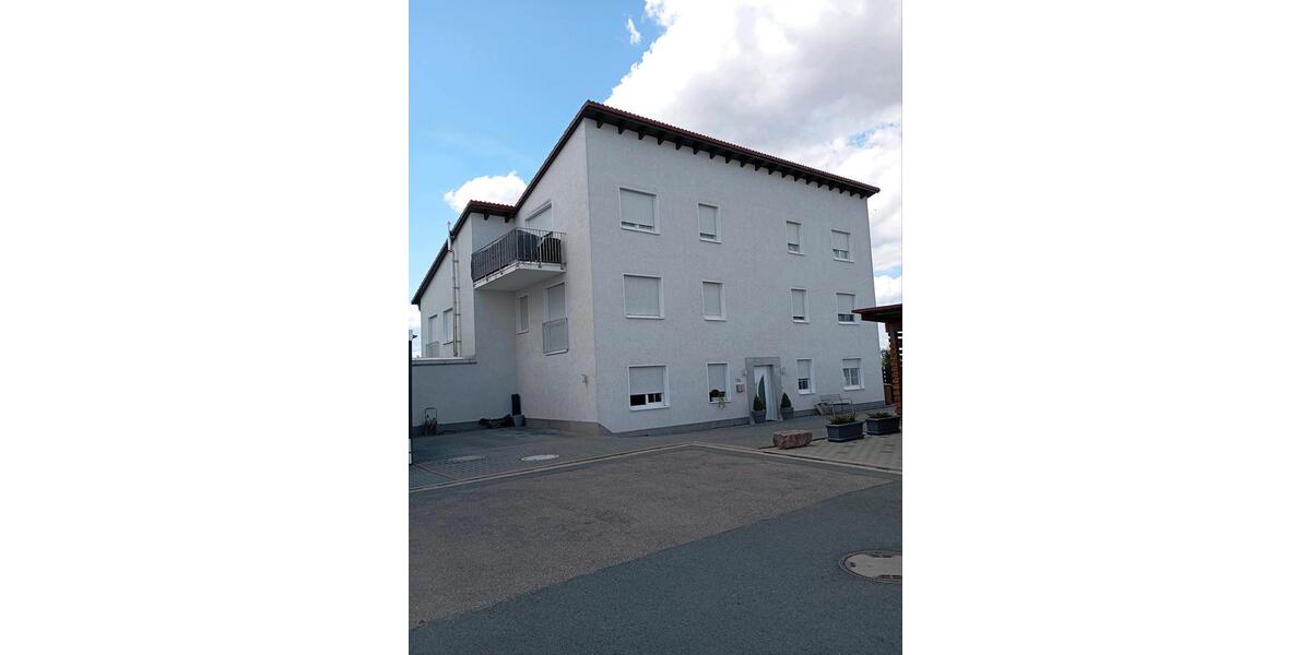 Mehrfamilienhaus mit 5 Wohneinheiten in seukendorf zu verkaufen zimmer