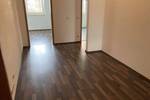 Etagenwohnung Erlangen Hüttendorf - 3 Zimmer, 100 m&sup2;, 950&euro; | Angebot:26841804