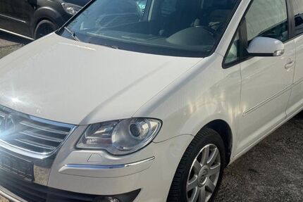 VW Touran 195.000 km 3.000 &euro; Nürnberg 90443
