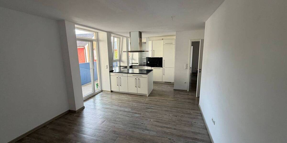 Etagenwohnung Nürnberg Steinbühl - 2 Zimmer, 65 m&sup2;, 1.000&euro; | Angebot:26410309