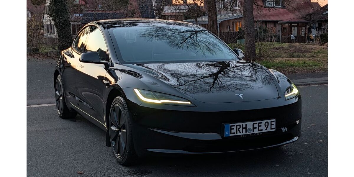 Tesla Model 3 25.000 km 34.300 &euro; Möhrendorf 91096