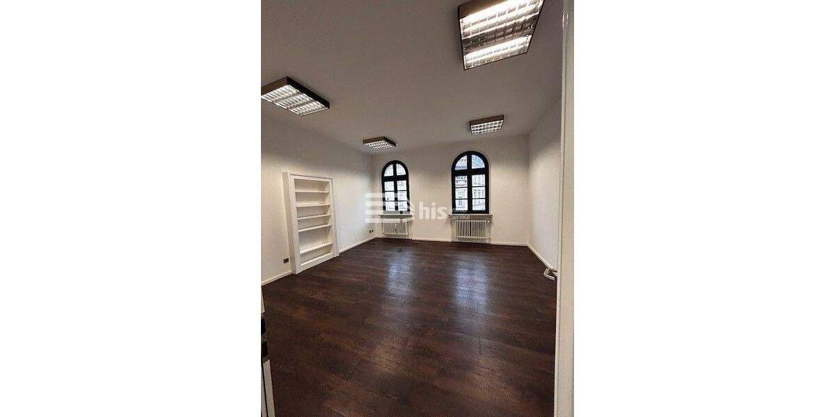 Fürth Fußgängerzone || ca. 243 m² || 3.500 EUR zimmer