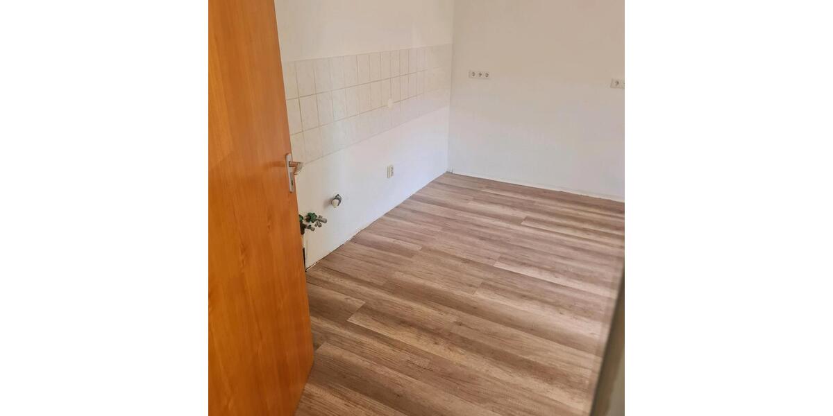 Doppelhaushälfte Eckental - 5 Zimmer, 84 m&sup2;, 200.000&euro; | Angebot:26890214