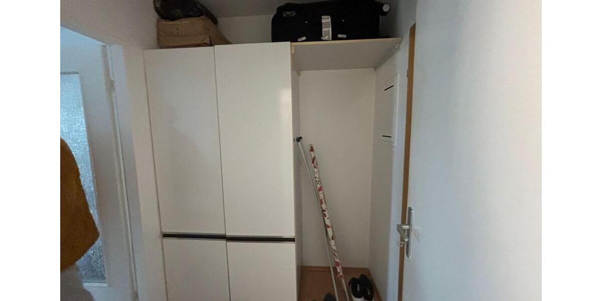 Modernisierte 1-Zimmer-Wohnung mit Loggia & neuer Einbauküche 1 zimmer