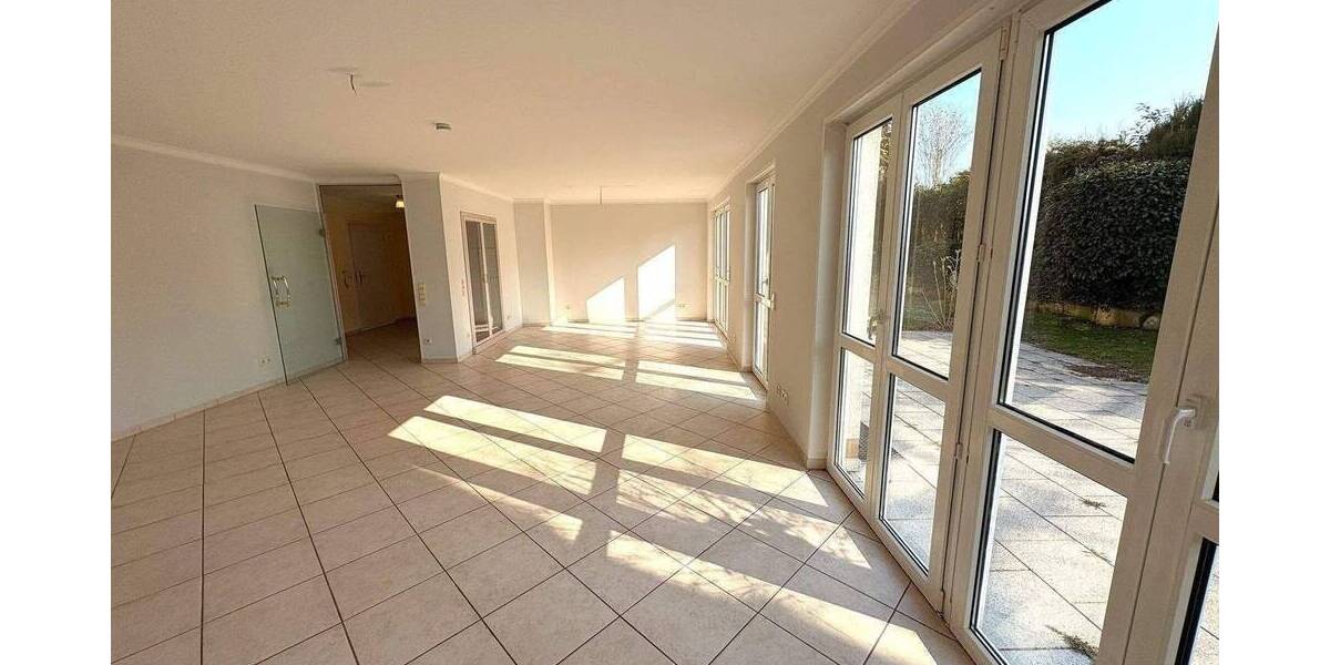 Etagenwohnung Nürnberg Gaismannshof - 4 Zimmer, 145 m&sup2;, 1.950&euro; | Angebot:26863508