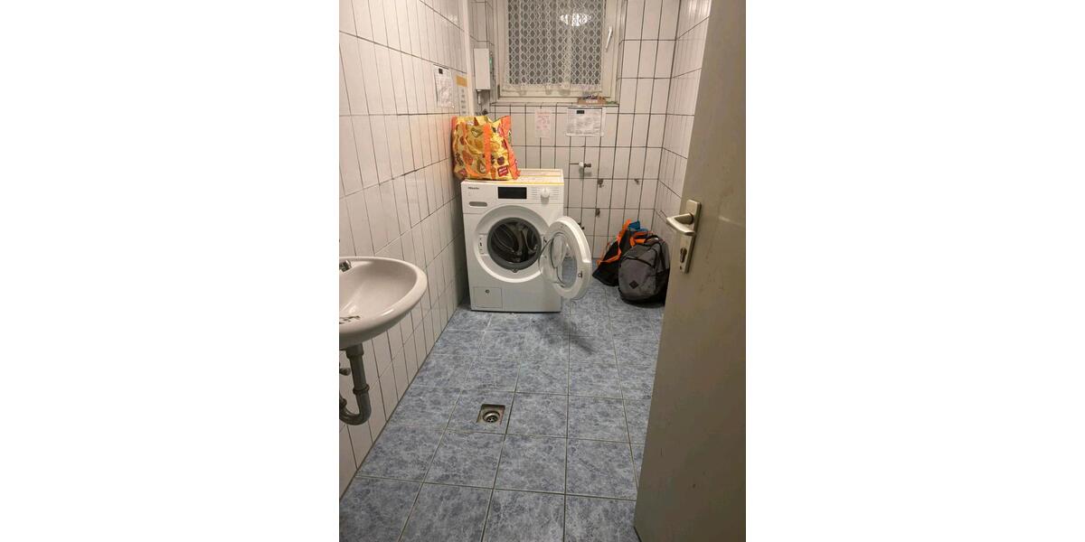 Etagenwohnung Erlangen Alterlangen - 1 Zimmer, 14 m&sup2;, 390&euro; | Angebot:25792155