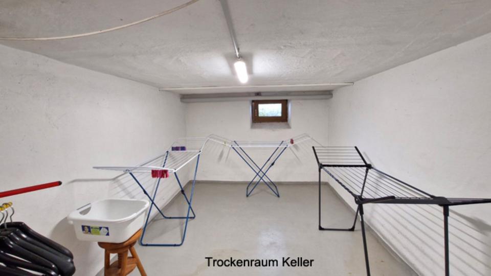 Mehrfamilienhaus, Wohnhaus Hausen - 10 Zimmer, 268 m&sup2;, 680.000&euro; | Angebot:22627182