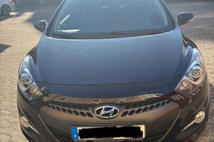 Hyundai i30 99.000 km 5.400 &euro; Nürnberg 90409