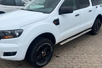 Ford Ranger 210.000 km 11.900 € Nürnberg 90431